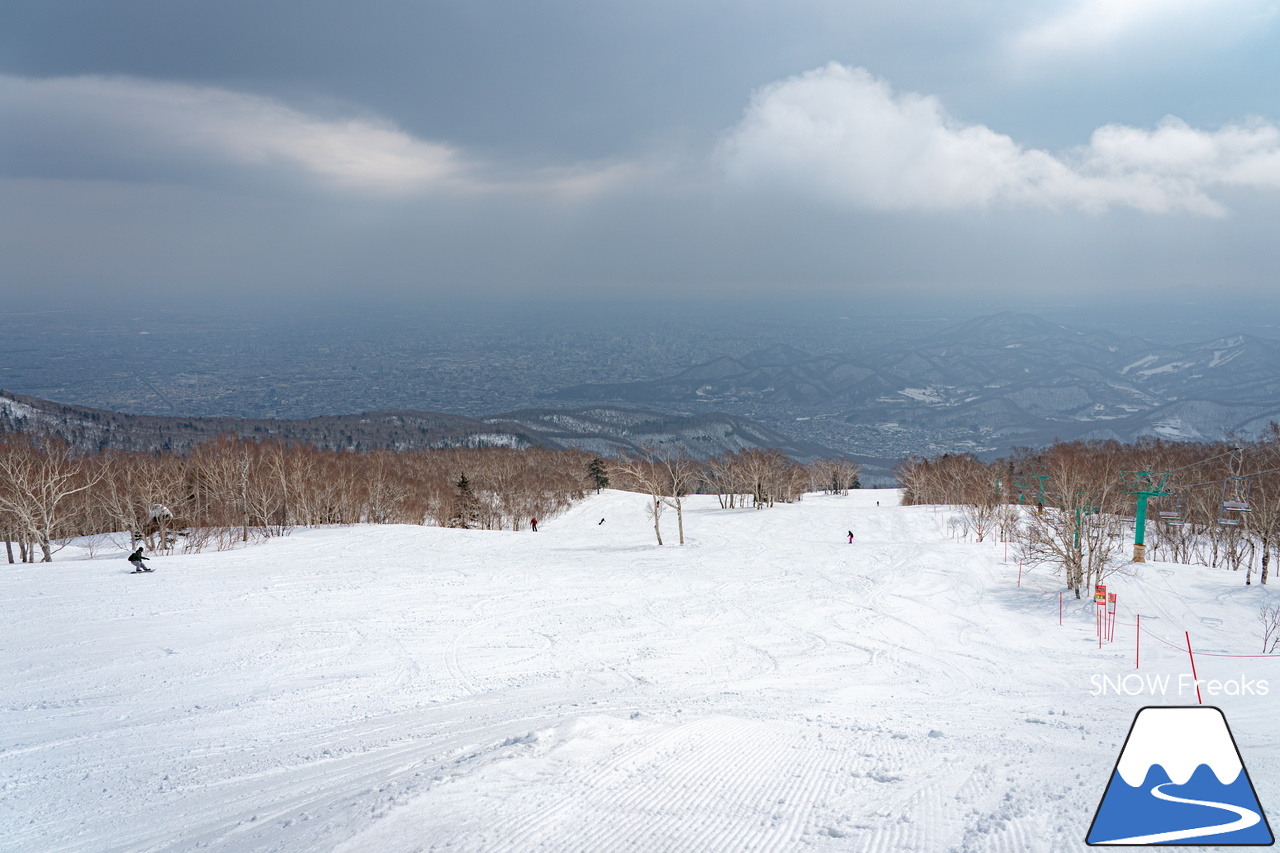 サッポロテイネ｜山頂積雪 285cm！絶好の春コンディションのゲレンデは、『アルペンスキー大会』『モーグル大会』『テイネ雪山祭り』『北海道米そり選手権2026』で大盛り上がり～(^^)v